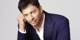 Harry Connick Jr solta a voz na trilha de Harry & Sally Feitos Um Para o Outro.