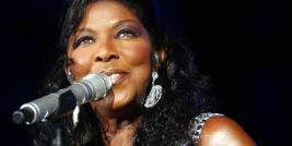 Natalie Cole faleceu de um ataque cardíaco no dia 31 de dezembro de 2015 aos 65 anos. 