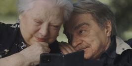 O foco é da rotina de um casal formado por dois intelectuais russos e que sobreviveram à chamada Guerra Patriótica, no famoso cerco a Leningrado.