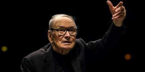 Neste 10 de novembro Il Maestro Ennio Morricone completaria 92 anos de uma produtiva e vitoriosa existência. A morte no dia 06 de julho deste ano, interrompeu uma trajetória de um verdadeiro gênio da música.