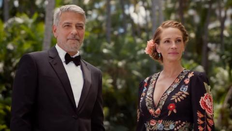 Como o roteiro foi escrito durante a pandemia, o cineasta e autor do roteiro, o inglês Ol Parker acreditou que os nomes certos para o elenco era George Clooney e Julia Roberts.