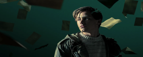 Este é o título da produção sueca de 2025, UMA VIDA HONESTA, dirigida pelo cineasta Mikael Marciamen. Durante uma violenta marcha de protesto, Simon conhece a jovem anarquista Max e se apaixona.