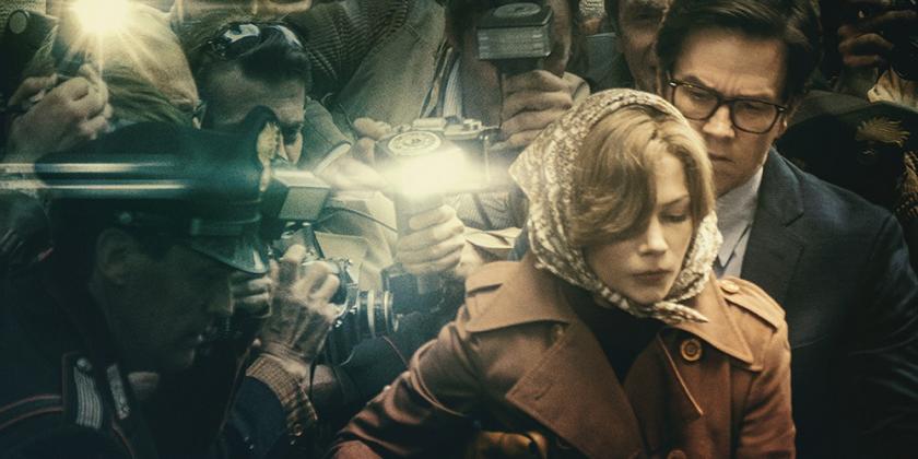 No dia 10 de julho de 1973 o  magnata do petróleo dos anos setenta, o americano Jean Paul Getty foi surpreendido com o sequestro do seu neto, Jean Paul Getty III. O grupo que sequestrou o adolescente de 17 anos, exigia o pagamento de um resgate de 17 milhões de dólares. O avô que preferia investir sua fortuna em obras de arte, concordou em pagar apenas 2,2 milhões de dólares, que representava justamente a quantia que permitia ao magnata se beneficiar de deduções do imposto de renda.